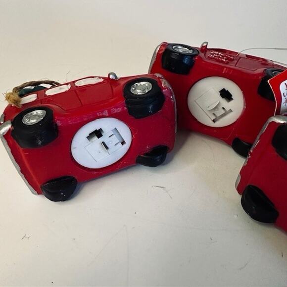 T J Maxx Merry & Bright 3 Red Ceramic Station Wagon w/Tree Ornament Light Up - Picture 4 of 13